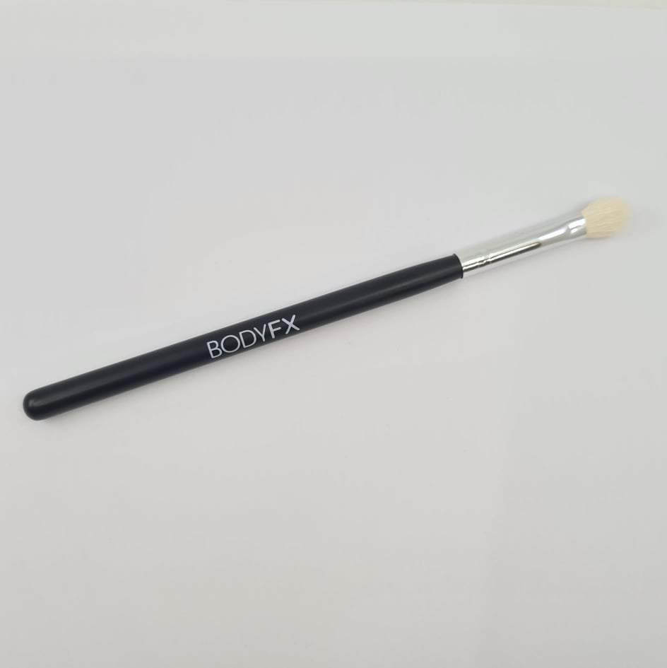 BODYFX EYE SHADOW BLENDER BRUSH