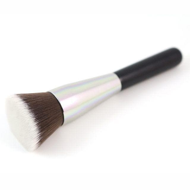 KABUKI BRUSH